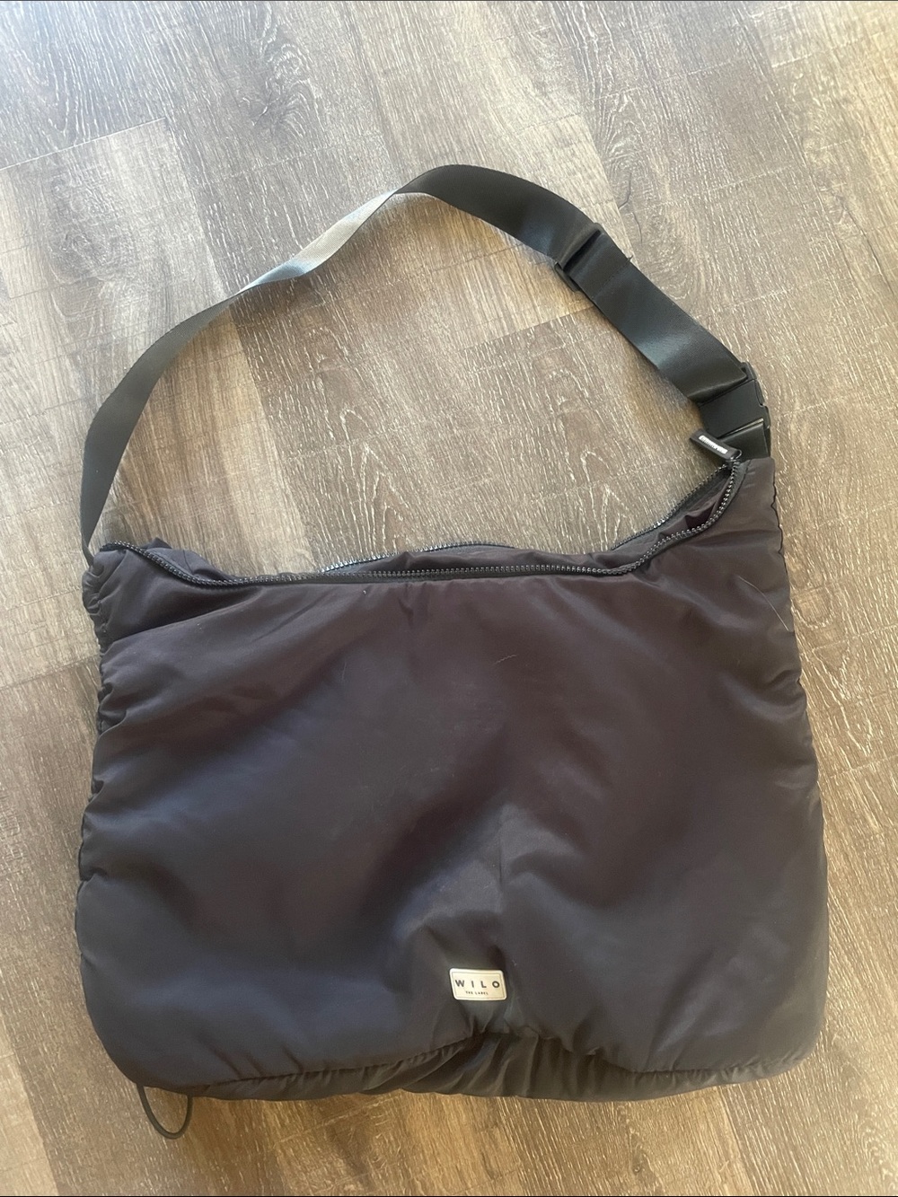 Wilo The Label Ruched Cinched Puffer Bag. Black - Picture 1 of 6